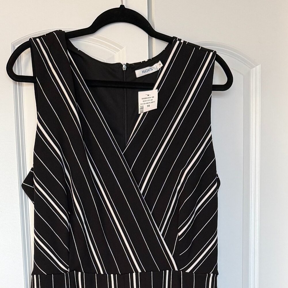 👗 Ricki’s Black Pinstripe Wide-Leg Jumpsuit - Picture 3 of 5